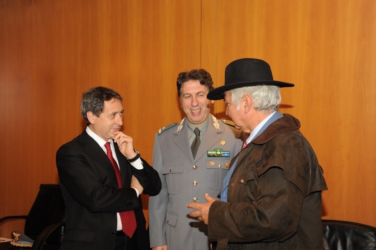 Il capo del CFS Patrone con il comandante regionale CFS Giove e il Direttore Egidi 
