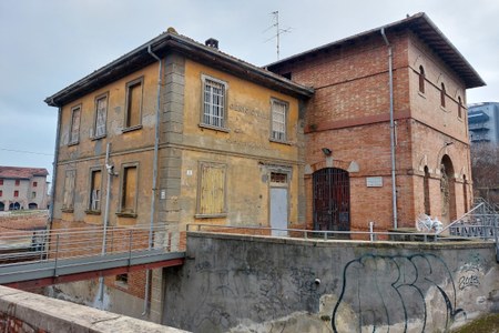 Bologna: casa di manovra del Battiferro
