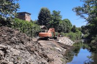 Canale Navile: lavorazione su argine e scogliera