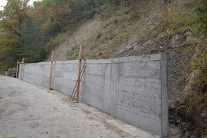 muro in prossimità del fosso di Garzana 2